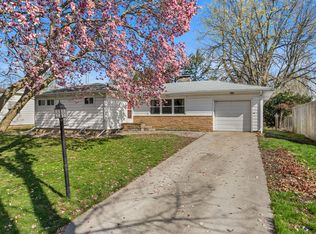 200 Buena Vista Dr, Champaign, IL