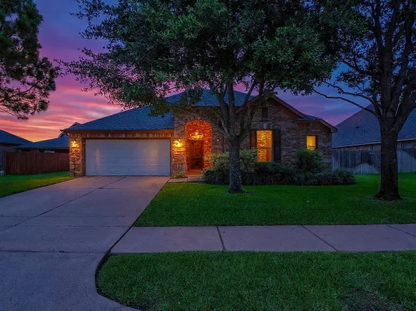 8614 Redstone Hills Dr, Cypress, TX 77433