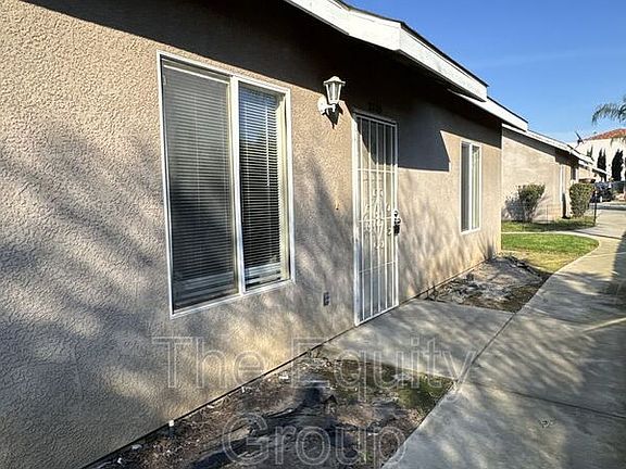 2nd image of 2333 W Sunnyside Ave