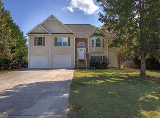 64 Millstream Dr, Dallas, GA 30157