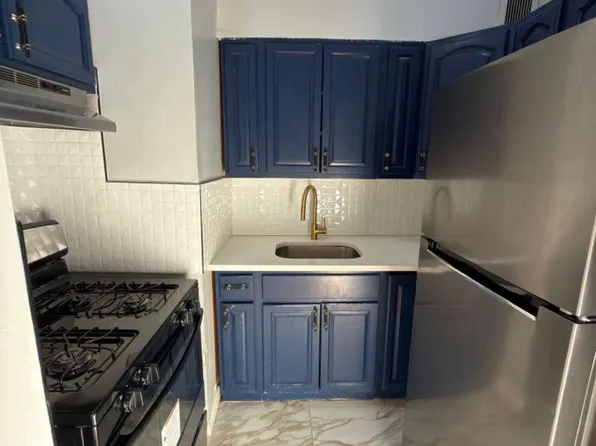 121 Wade Street image 1 of 4