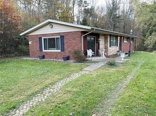 1864 Seven Mile Dr, New Philadelphia, OH 44663