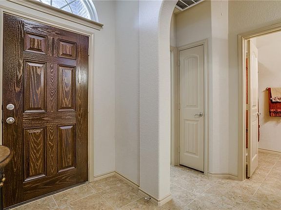 5th image of 6801 Elderberry Dr