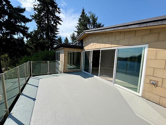 2nd image of 13446 Greenwood Ave N #Penthouse