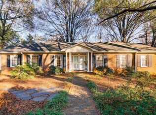 721 Lankashire Rd, Winston Salem, NC 27106