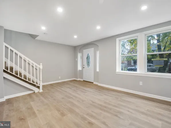 2771 N Constitution Rd, Camden, NJ 08104