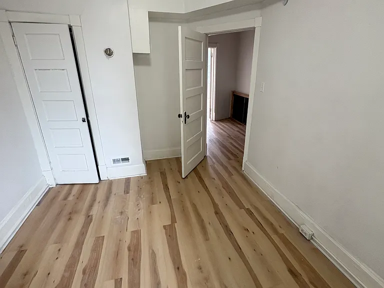 2318 Penn St — Photo 6