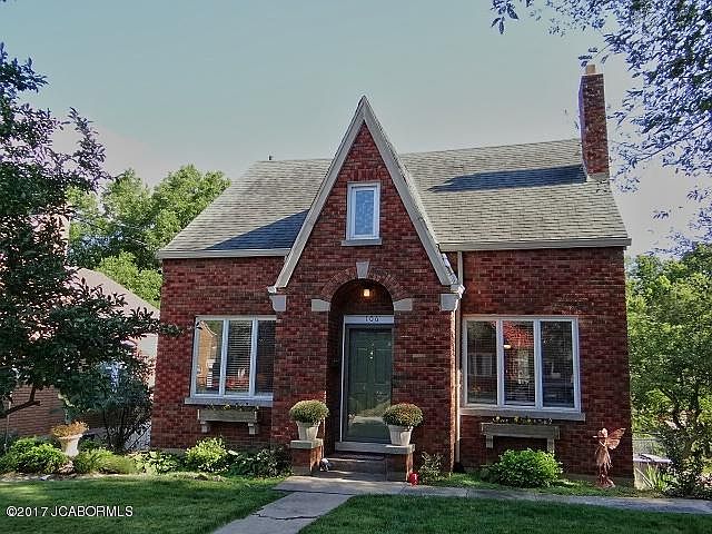 1st image of 106 E Circle Dr