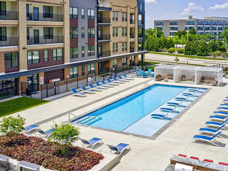 The State at Fishers Apartments — Photo 38