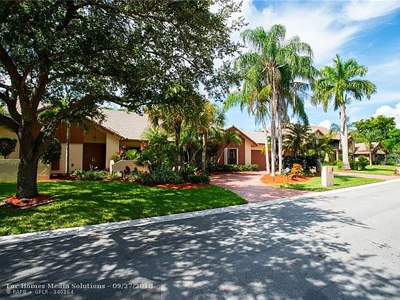 4th image of 5122 NW 83rd Ln