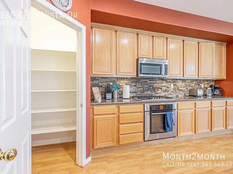 4138 Club Vista Dr — Photo 9