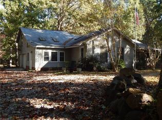 201 Mersey Rd, Greensboro, NC 27406