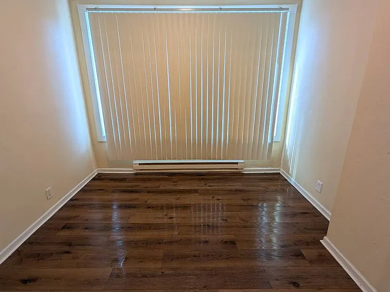 136 N Longwood St — Photo 3
