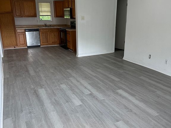 2nd image of 6205 Live Oak St