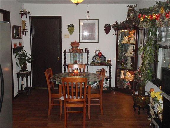 3rd image of 1128 SW 58th St
