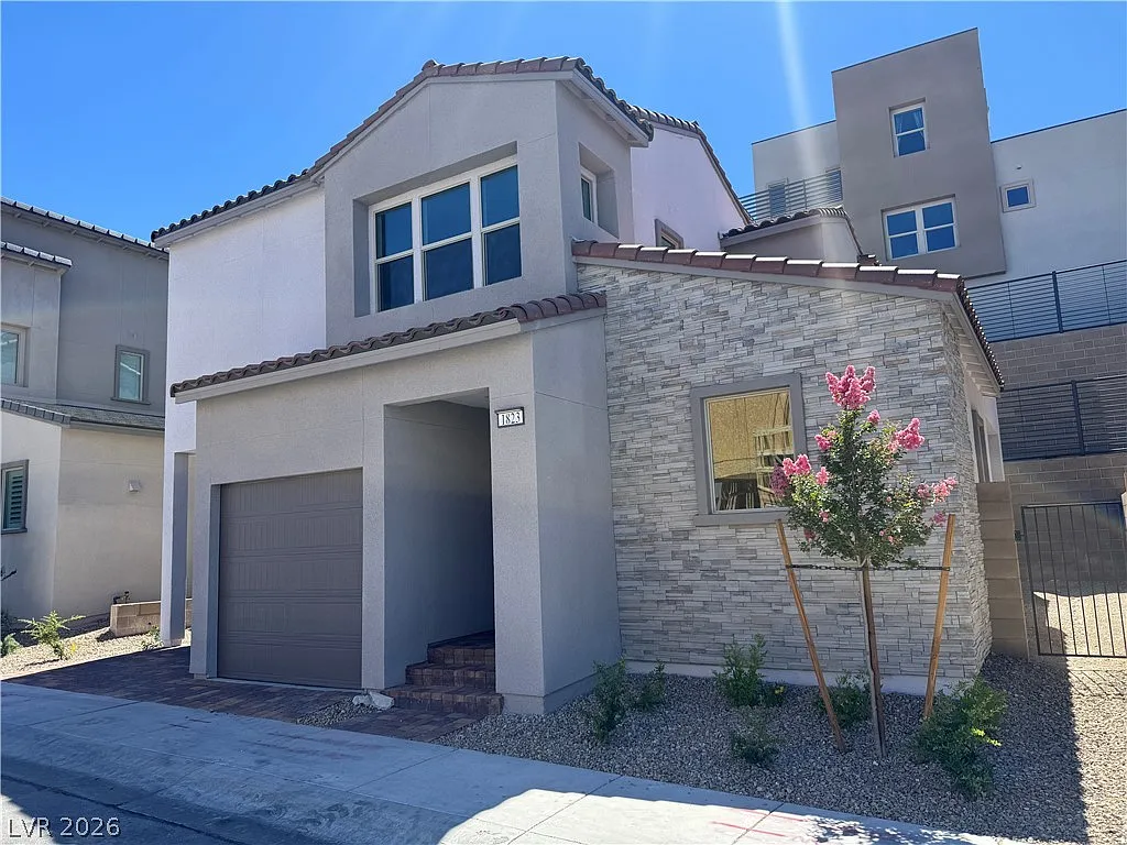 3 bed, 2.5 bath, 1433 sqft, $2,450 — Photo 3
