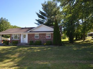 201 Scott Ct, Irvine, KY 40336