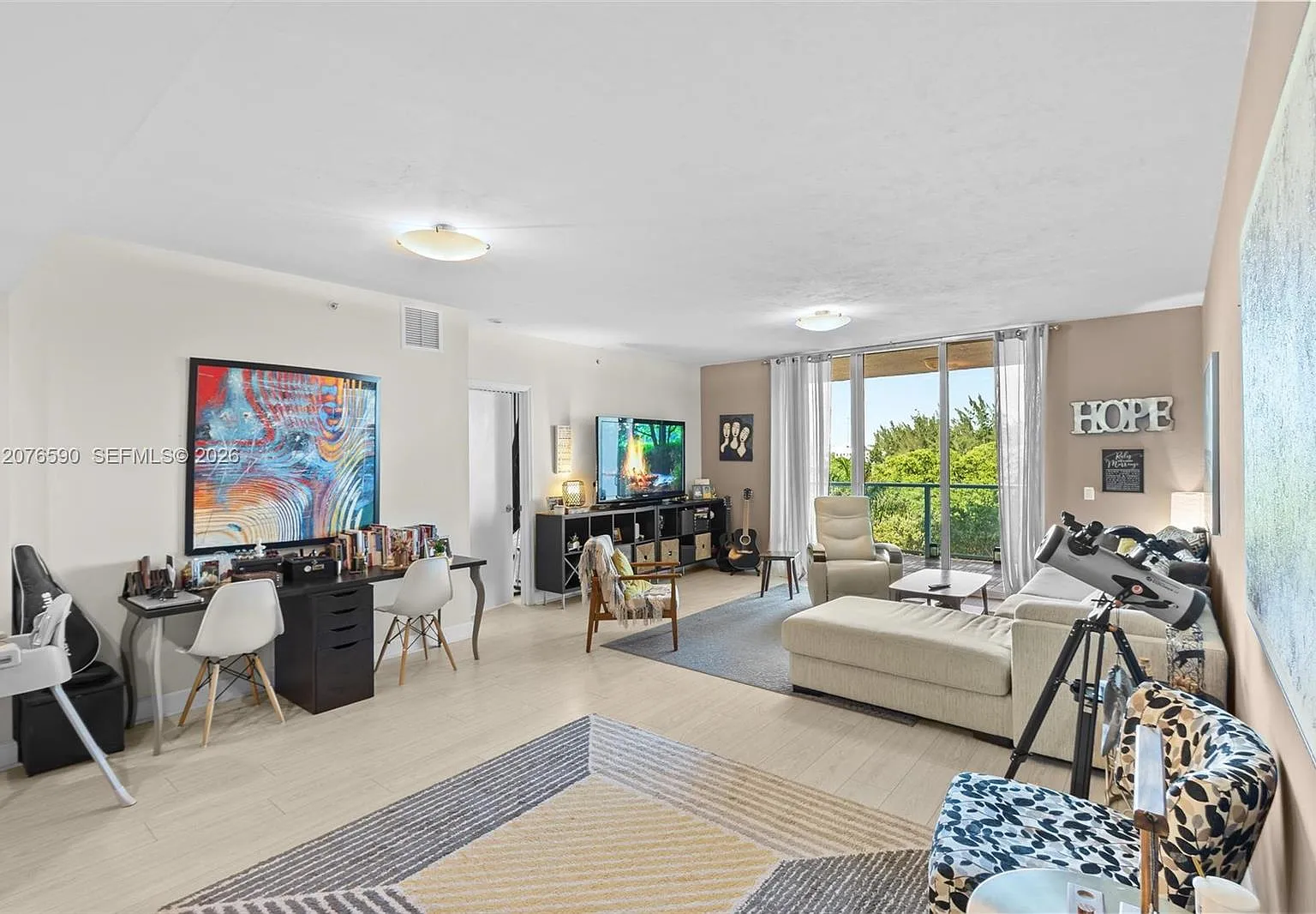 The Oaks I Condo — Photo 2