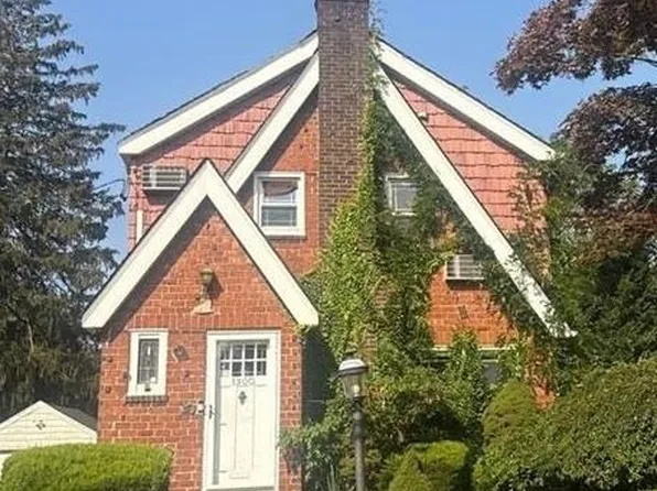 1900 Carleton Place, Baldwin, NY 11510