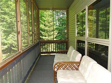 3rd image of 7561 Kings Creek Dr