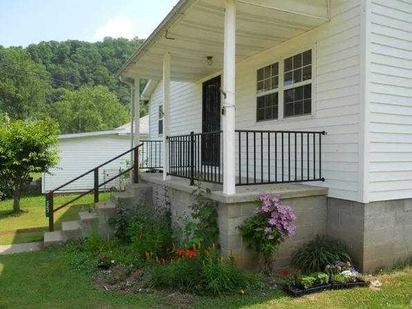 Pershing St, Grantsville, WV 26147