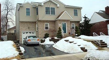1st image of 39-42 Sunderland Dr