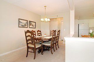 5th image of 720 Creekside Dr Unit 402