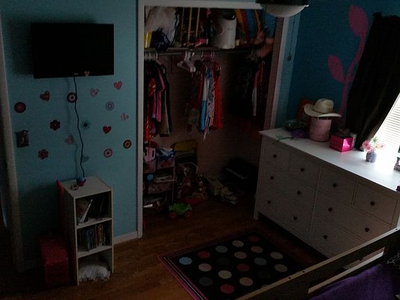 2nd image of 1452 Acorn Ct