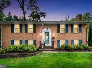 8710 Braeburn Dr, Annandale, VA 22003