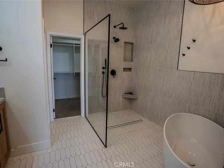 6237 Surfcove Cir — Photo 15