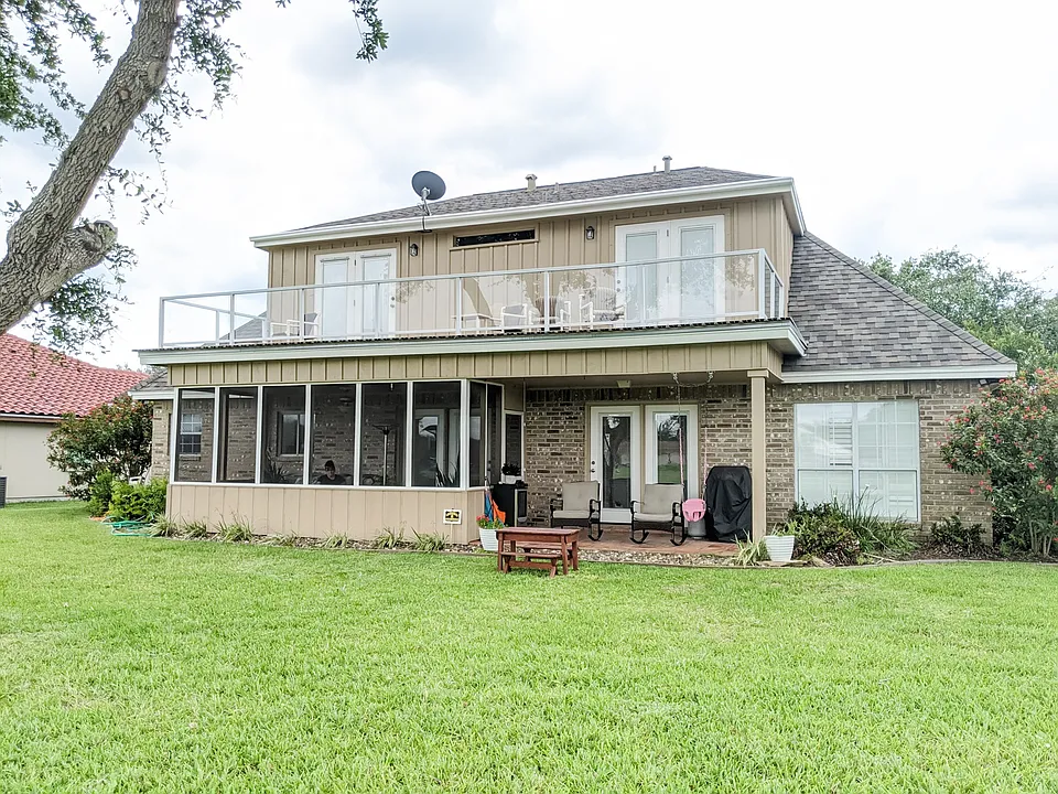 462 Augusta Dr