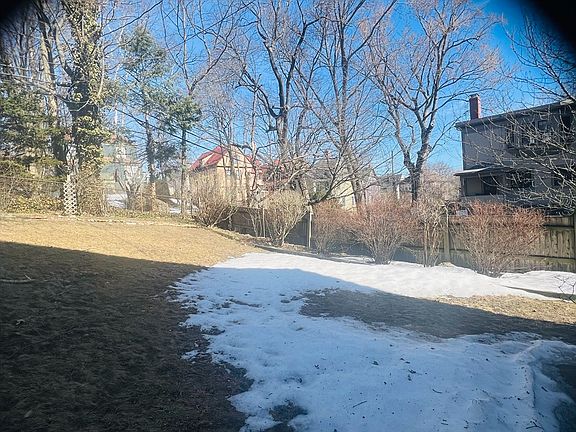 3rd image of 14 Melville Ave