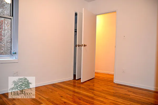 Rented by Oak Tree LLC | media 31