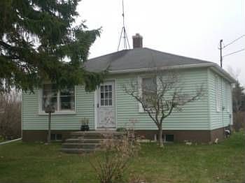 3rd image of 4322 Kruschke Ave