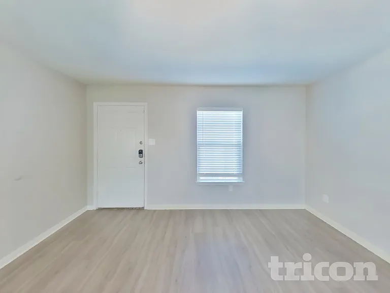 12045 Latour Valley — Photo 2