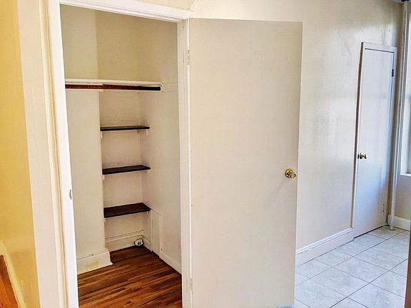 5th image of 52-17 Roosevelt Ave #12