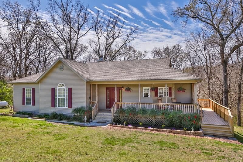 1st image of 19139 Huntington Dr