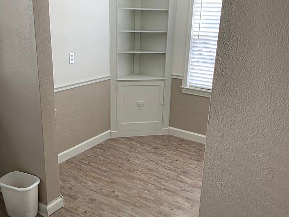 Dining room/breakfast nook