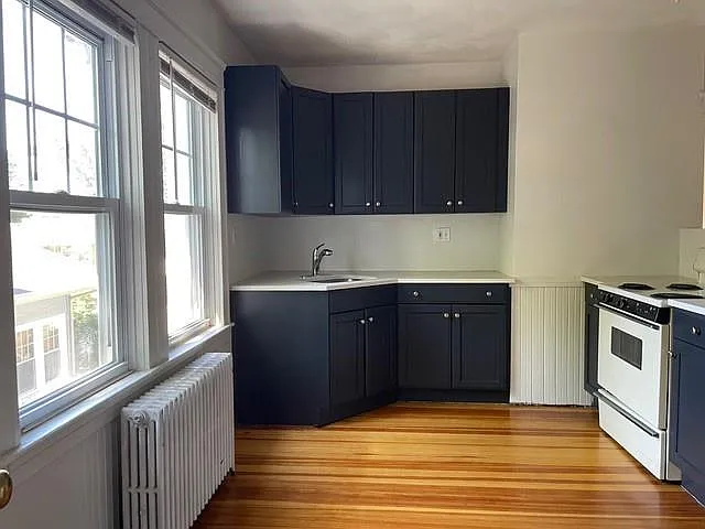 443 River Ave — Photo 2