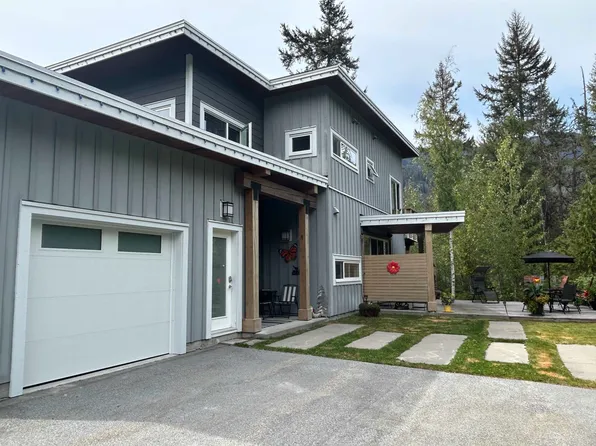 1087 Madeley Pl, Whistler, BC V8E 0K6