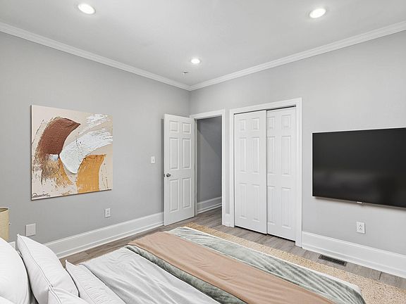 5th image of 3009 W Girard Ave Fl 1