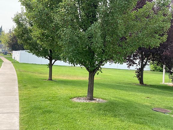 In this end unit townhome you have a full tree lined yard.