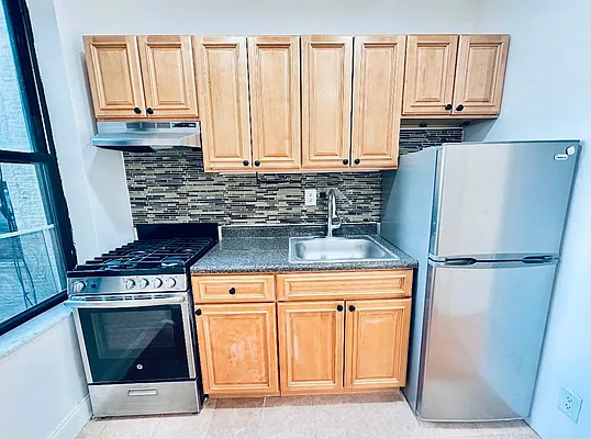 Rented by Douglas Elliman | media 5