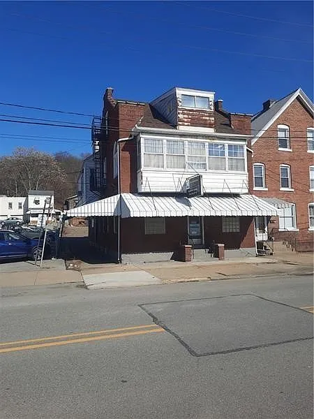 114 S McKean St photo 1