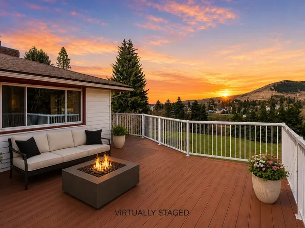 147 N Lindsey St, Tekoa, WA 99033