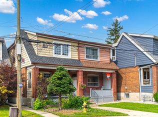 16 Pryor Ave, Toronto, ON M6N 1M4