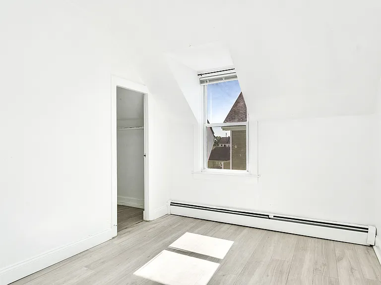 86 Woodward Ave #2 — Photo 2
