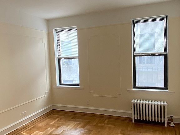 4th image of 4142 42nd St #4N