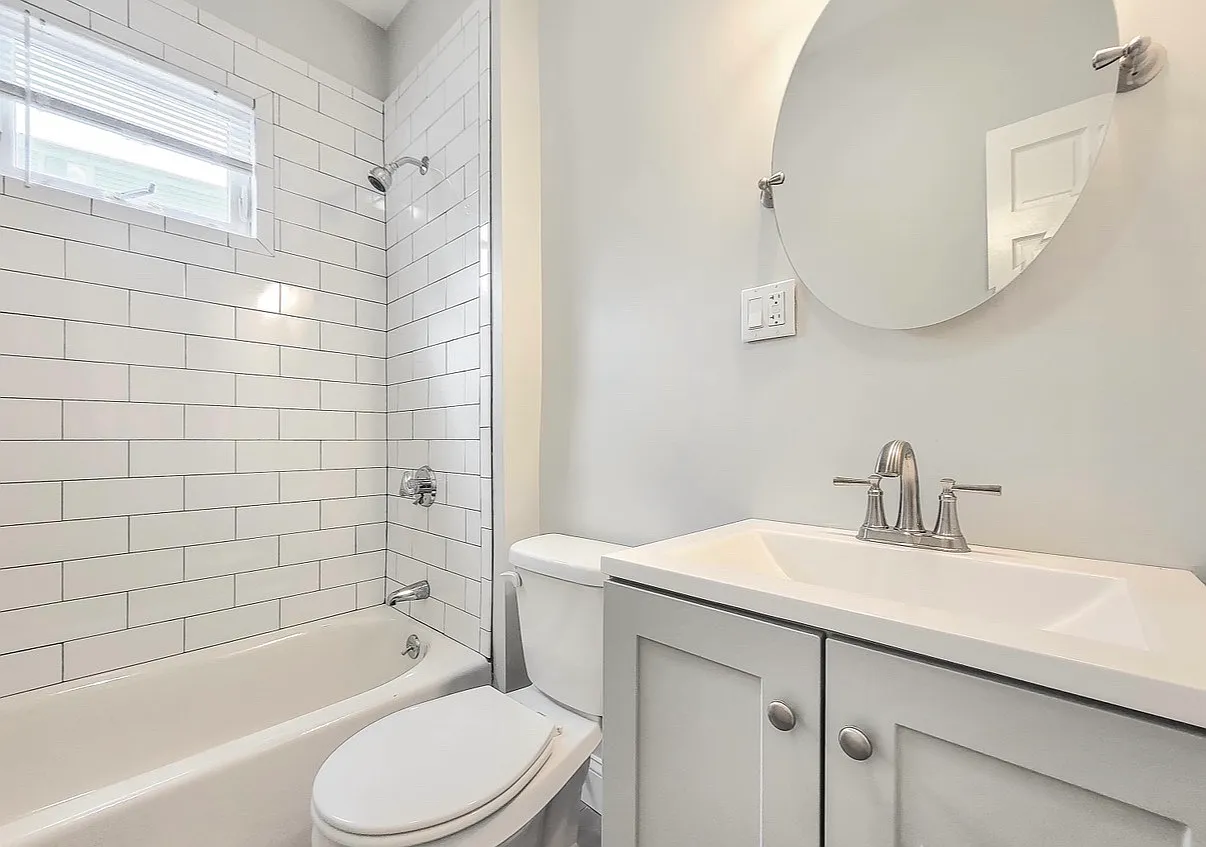3 bed, 986 sqft, $2,495 — Photo 3