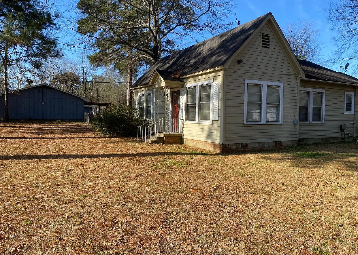 3 bed, 1619 sqft, $1,200 — Photo 1